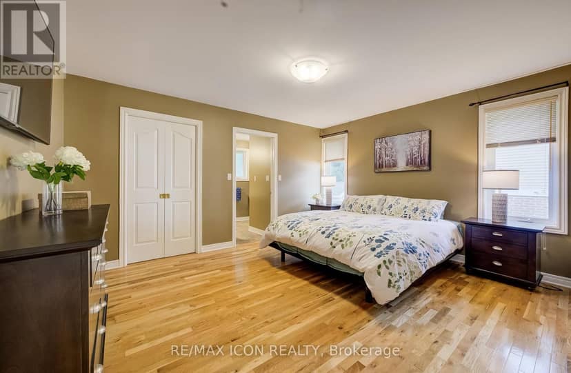 910 Walton Avenue N — photo 20 of 40