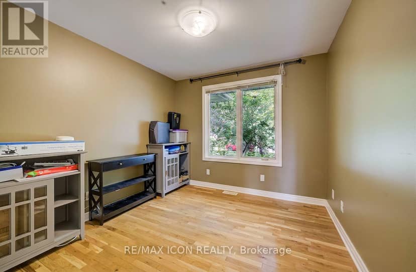 910 Walton Avenue N — photo 27 of 40