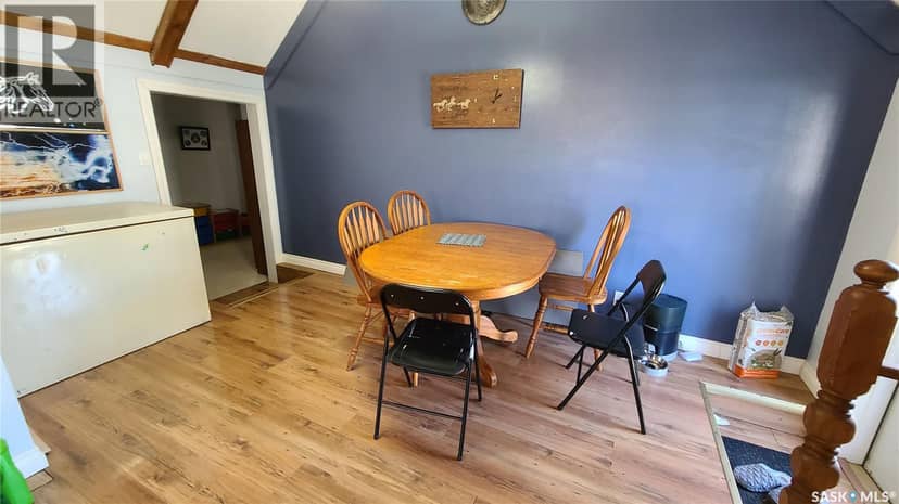 215 Mergens STREET — photo 10 of 39