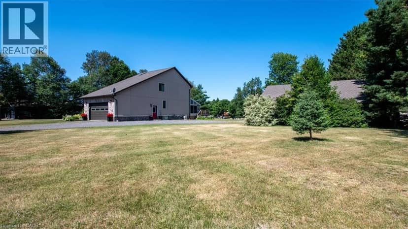 411 CHAMPAGNE Road — photo 4 of 40