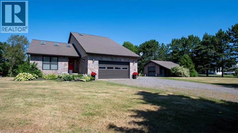 411 CHAMPAGNE Road — photo 3 of 40