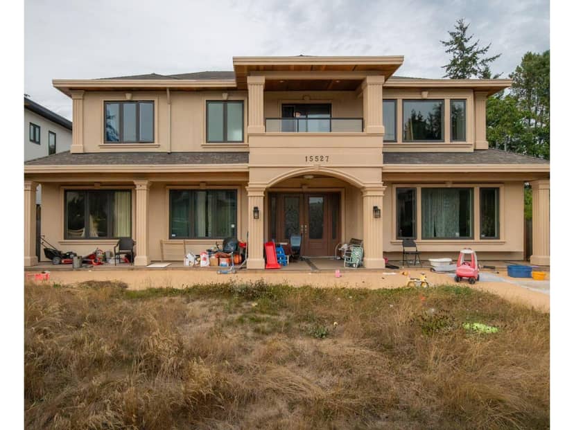 15527 17A AVENUE, Surrey