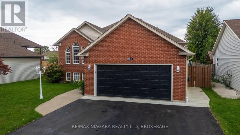 865 Canada Drive — photo 2 of 40