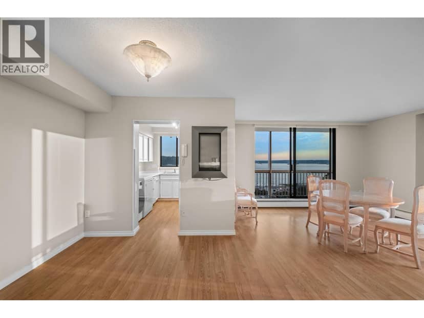 902 1390 DUCHESS AVENUE, West Vancouver, photo 6