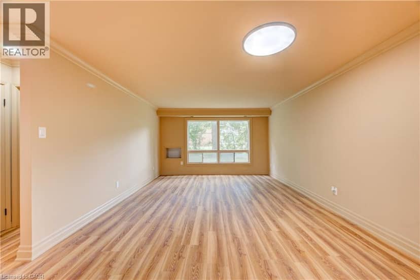 1275 BENTLEY Drive Unit# 106, London, photo 2