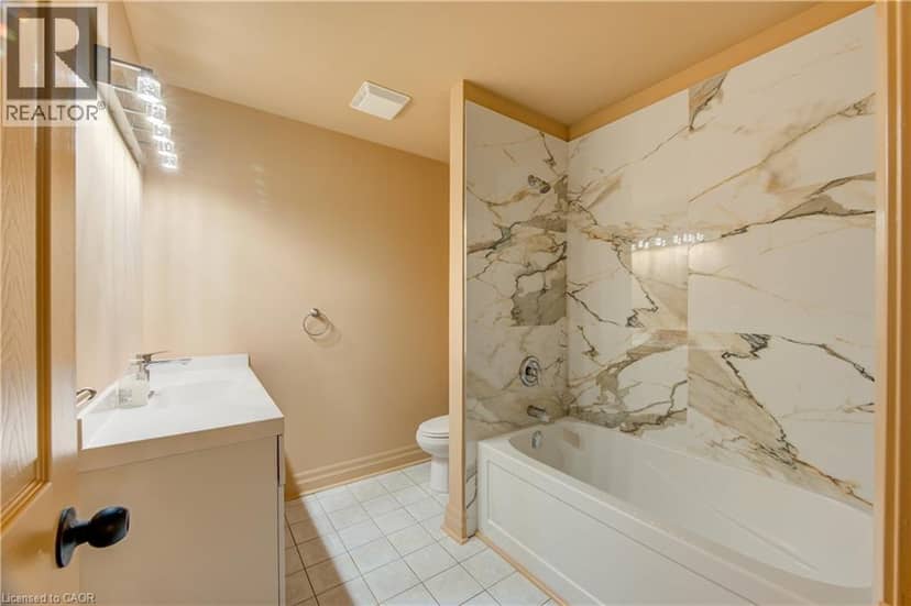 1275 BENTLEY Drive Unit# 106, London, photo 4