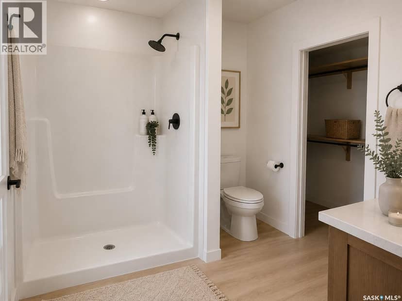 310 Nazarali AVENUE — photo 7 of 11
