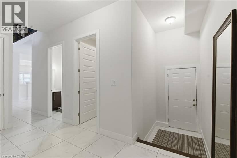 2000 MADDEX Way — photo 24 of 40