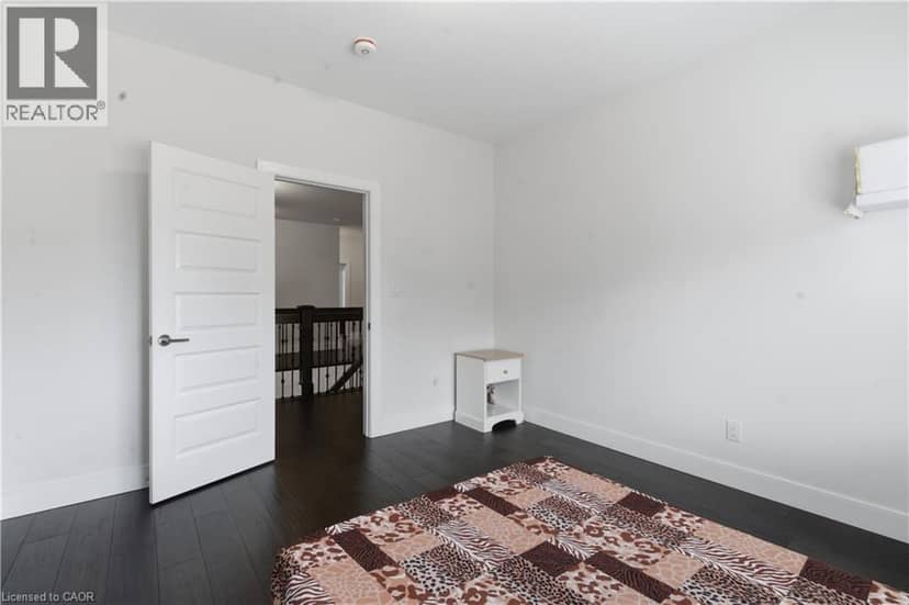 2000 MADDEX Way — photo 33 of 40