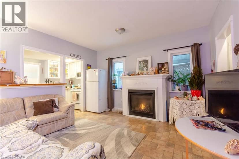 610 ELM Street — photo 10 of 40