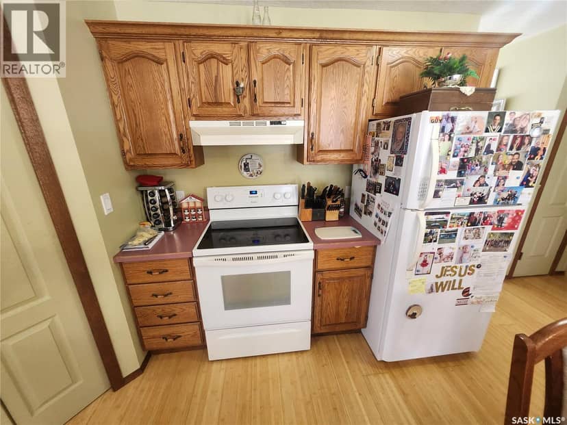 209 1st AVENUE N — photo 4 of 40