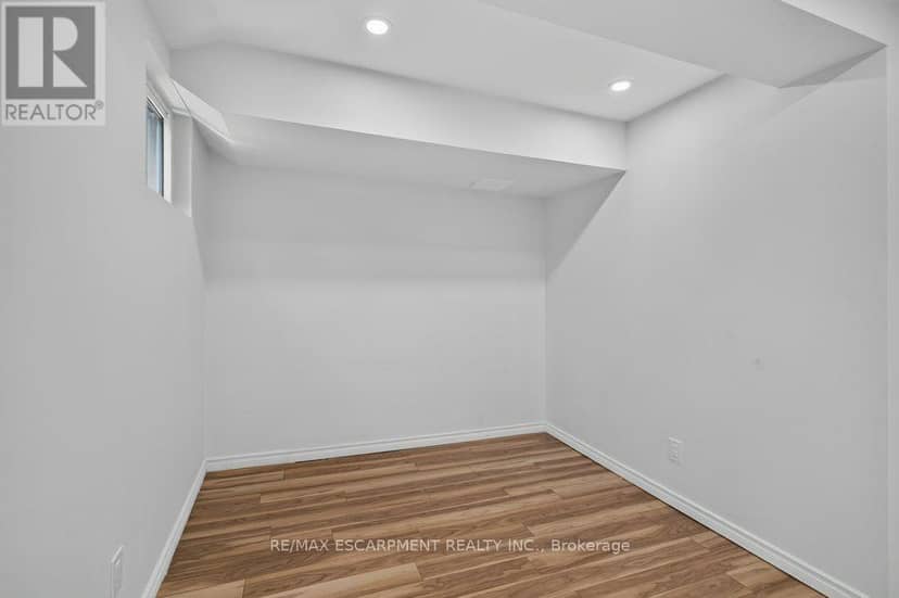 57 - 5005 Pinedale Avenue — photo 35 of 40