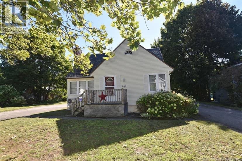 242 Highland Avenue — photo 12 of 40