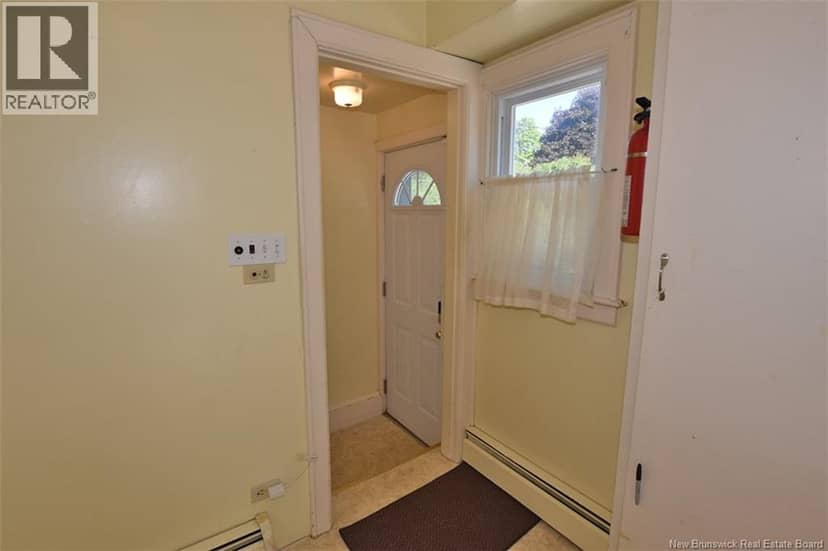 242 Highland Avenue — photo 16 of 40