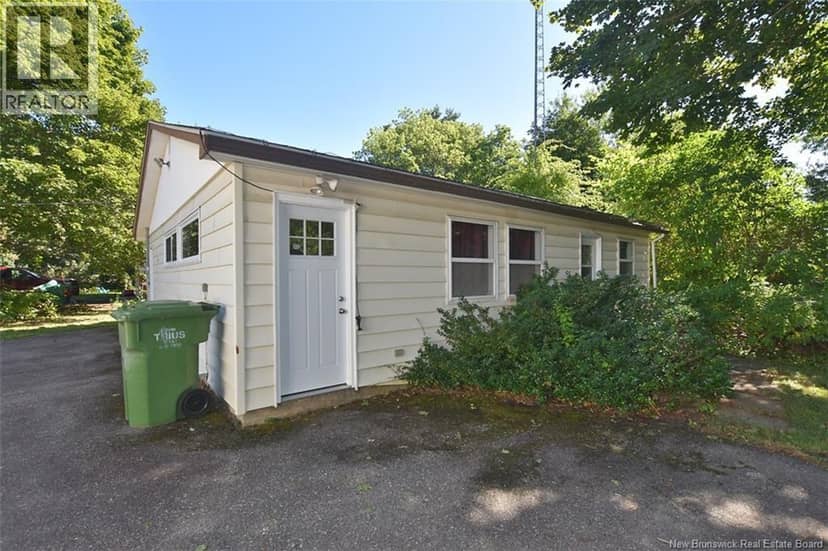 242 Highland Avenue — photo 33 of 40
