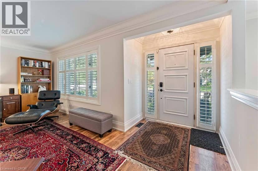 380 WATSON Avenue — photo 4 of 40