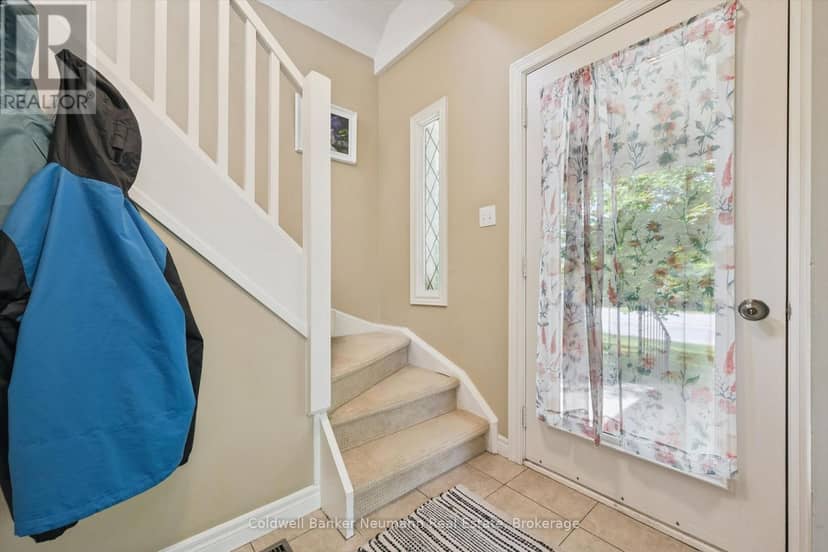 527 Stone Road E — photo 17 of 40