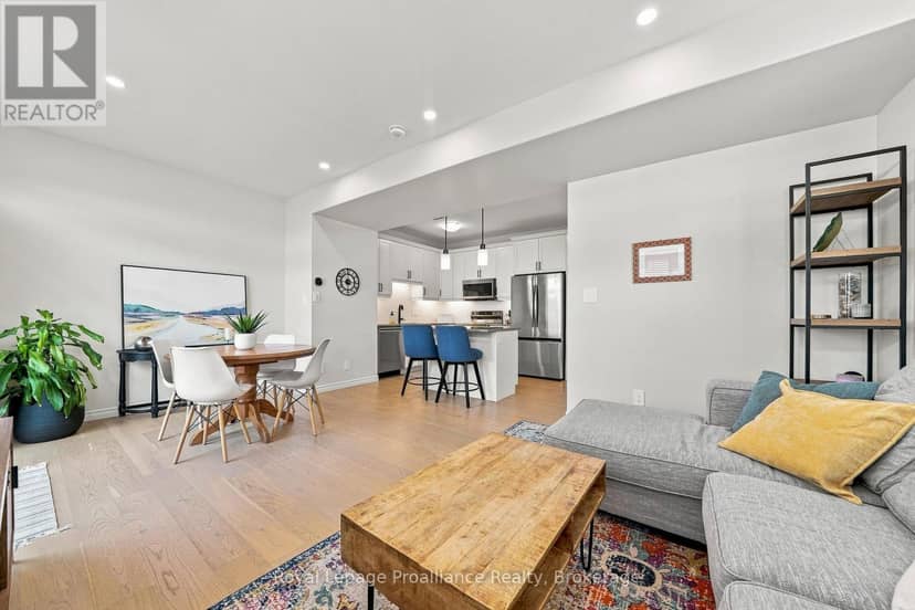 14 Otonabee Street — photo 4 of 30