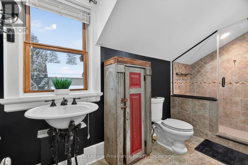 7802 Piccadilly Road — photo 31 of 40