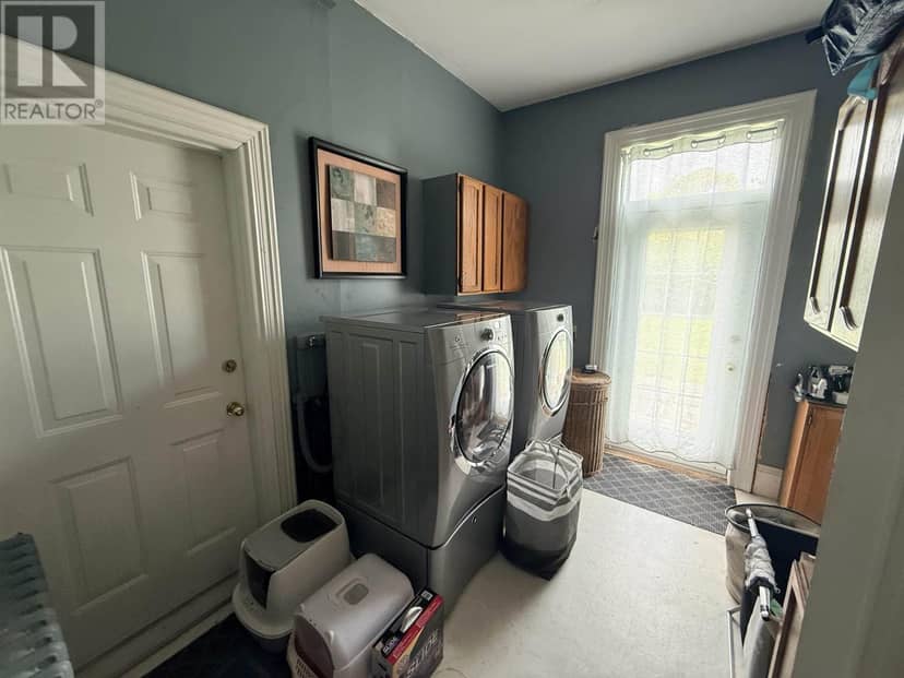 242 Fraser Street — photo 18 of 25