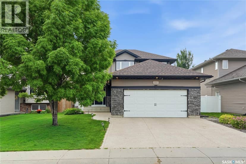 110 Stepney CRESCENT — photo 1 of 40