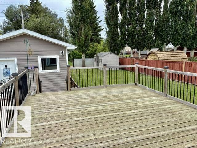 5133 45A AV — photo 28 of 36