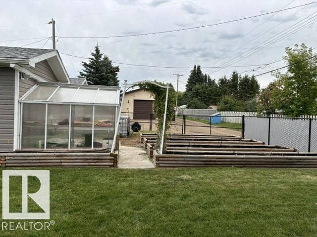 5133 45A AV — photo 29 of 36