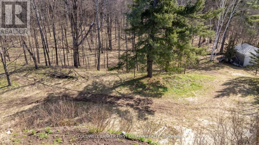 109 Bennett Lake Road, Tay Valley