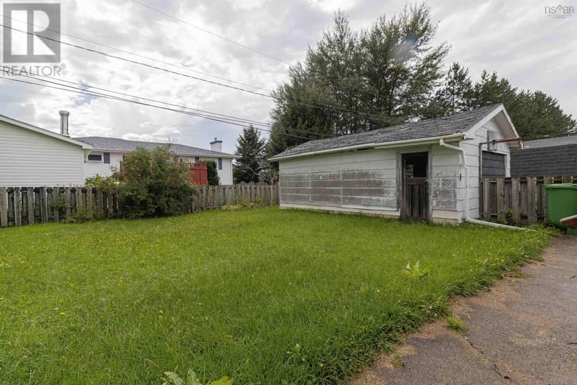 11 Tamarac Drive, Port Hawkesbury, photo 5