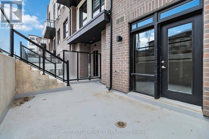 128 - 1569 Rose Way, Milton, photo 5