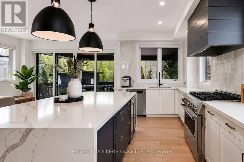 117 Stoneleigh Drive — photo 3 of 40