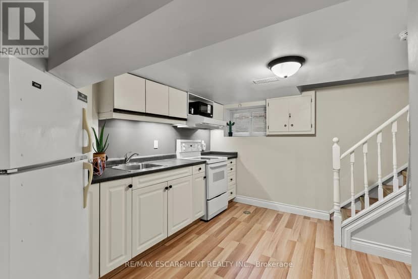 260 Stinson Crescent — photo 30 of 40