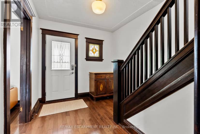 260 Stinson Crescent — photo 6 of 40