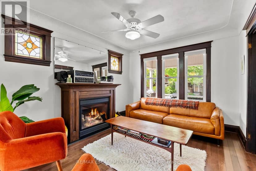 260 Stinson Crescent — photo 9 of 40