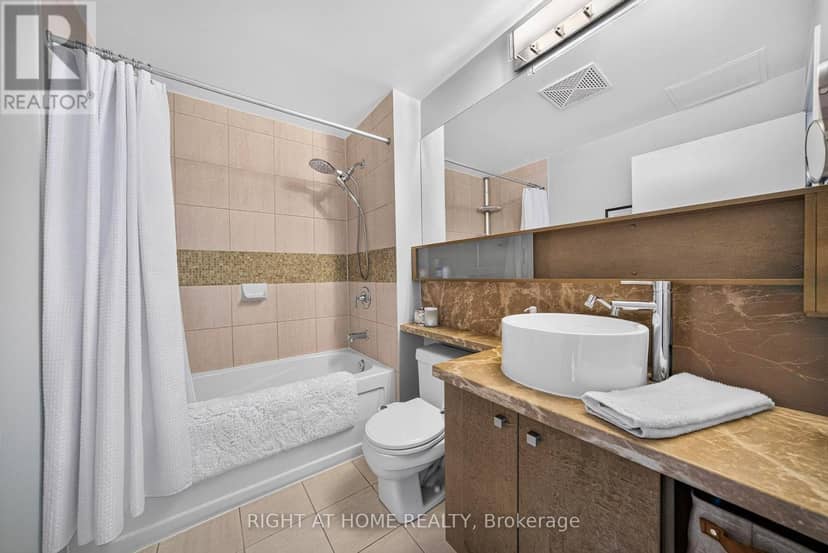 5509 - 11 Brunel Court — photo 15 of 29
