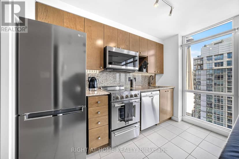 5509 - 11 Brunel Court — photo 8 of 29