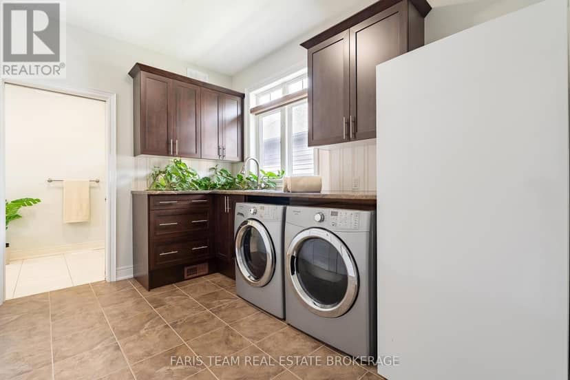 3063 Stone Ridge Boulevard — photo 23 of 40