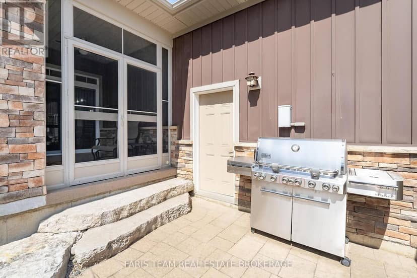 3063 Stone Ridge Boulevard — photo 34 of 40