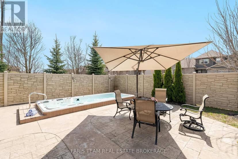 3063 Stone Ridge Boulevard — photo 35 of 40