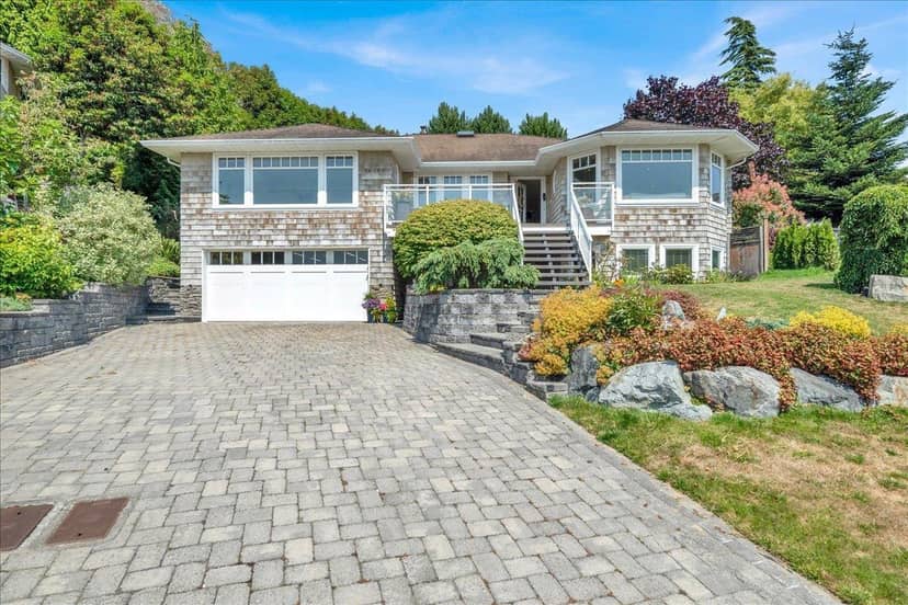 16063 8 AVENUE, Surrey
