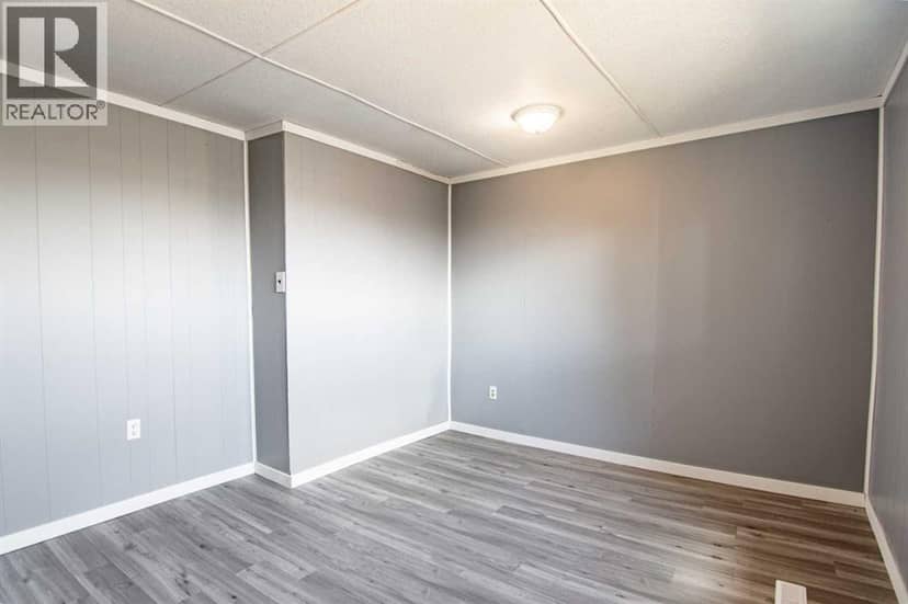 39061 Range Road 220 — photo 11 of 32