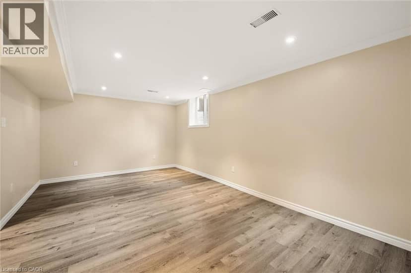 21 PORCHLIGHT Drive — photo 33 of 40
