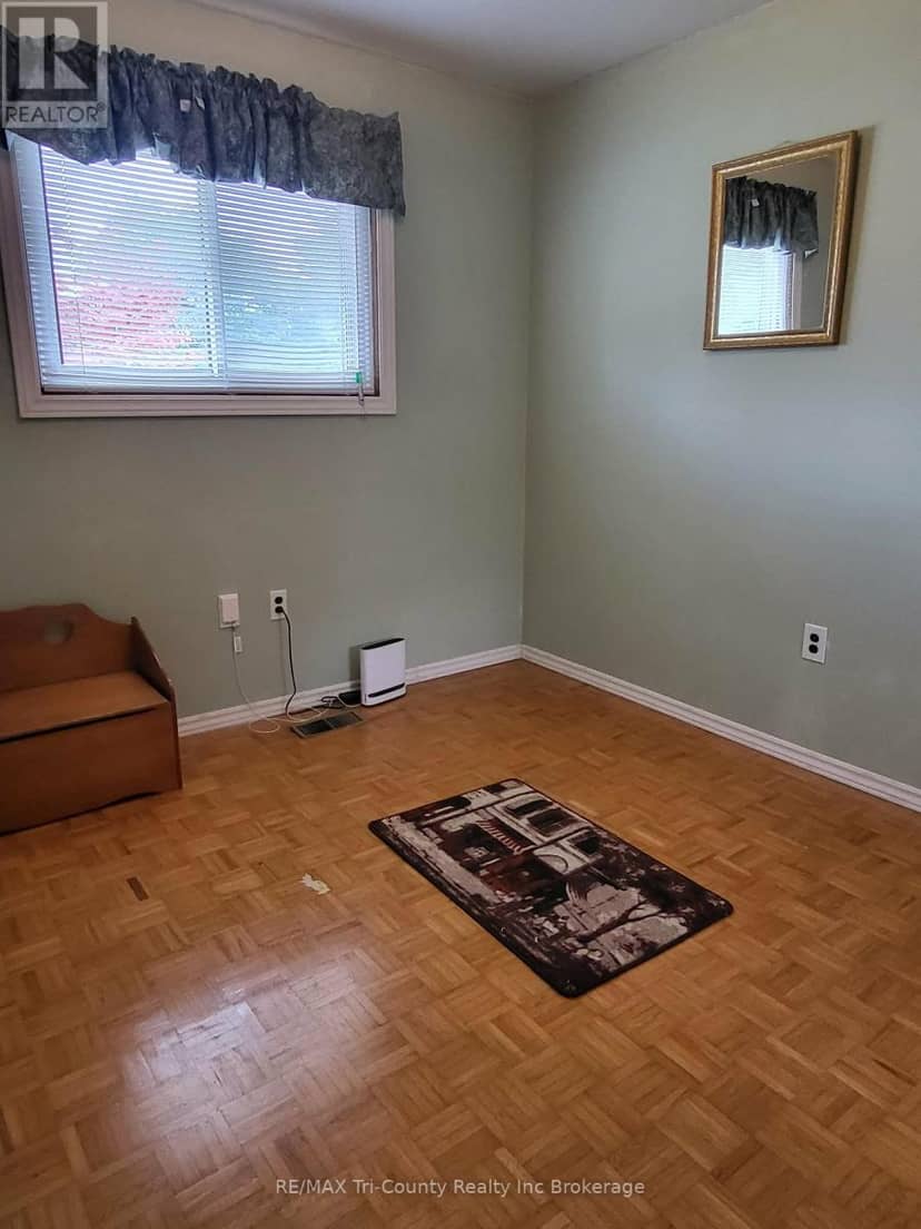 446 Norwich Avenue — photo 10 of 21