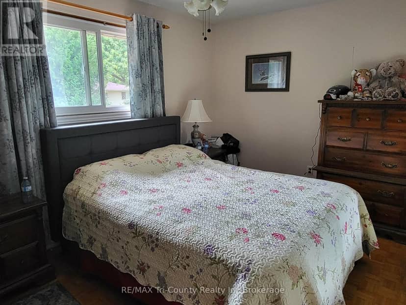 446 Norwich Avenue — photo 9 of 21