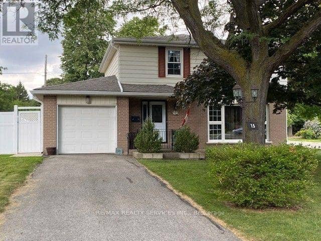 15 Braemar Drive — photo 1 of 17