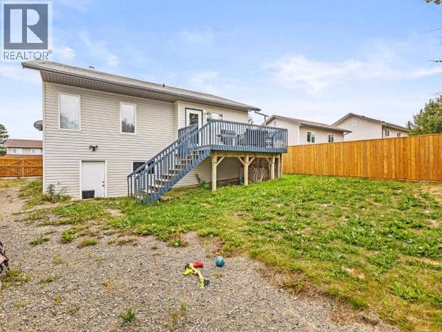 105 Pueblo Crescent — photo 21 of 25