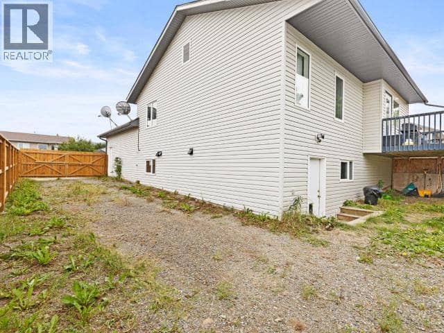 105 Pueblo Crescent — photo 22 of 25