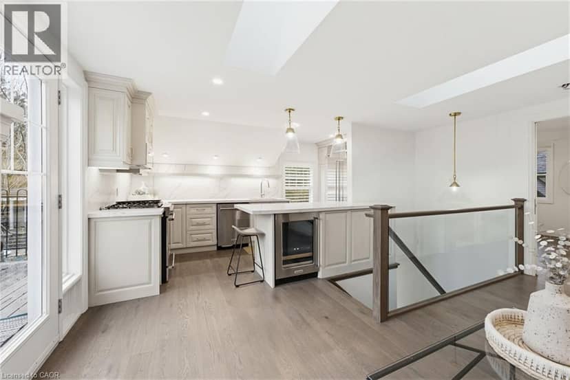 3083 LAKESHORE Road — photo 35 of 40