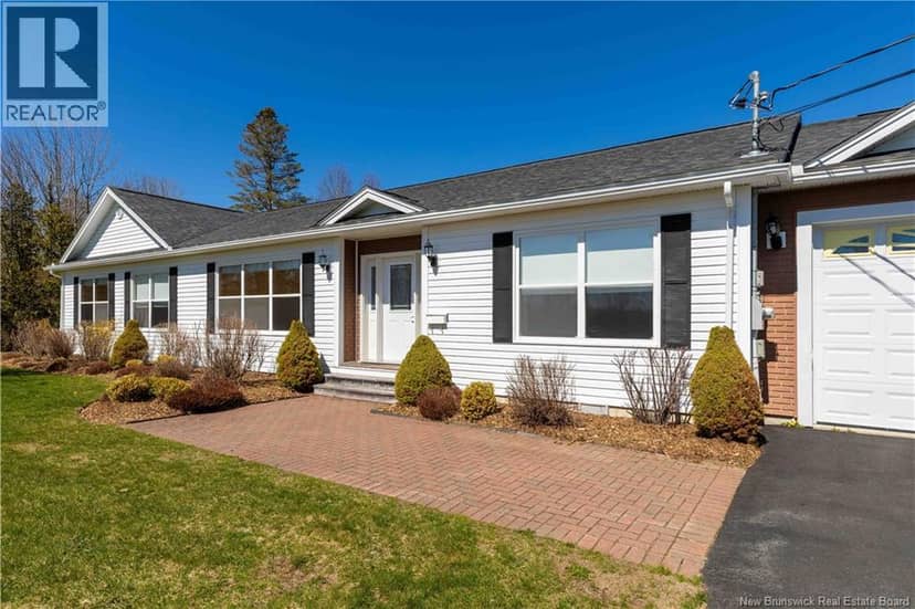 764 Bayview Drive — photo 4 of 40