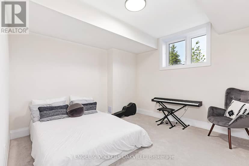 117 Stoneleigh Drive — photo 38 of 40